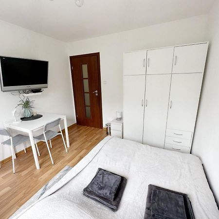 Anielewicza 26 Rooms Warsaw Luaran gambar