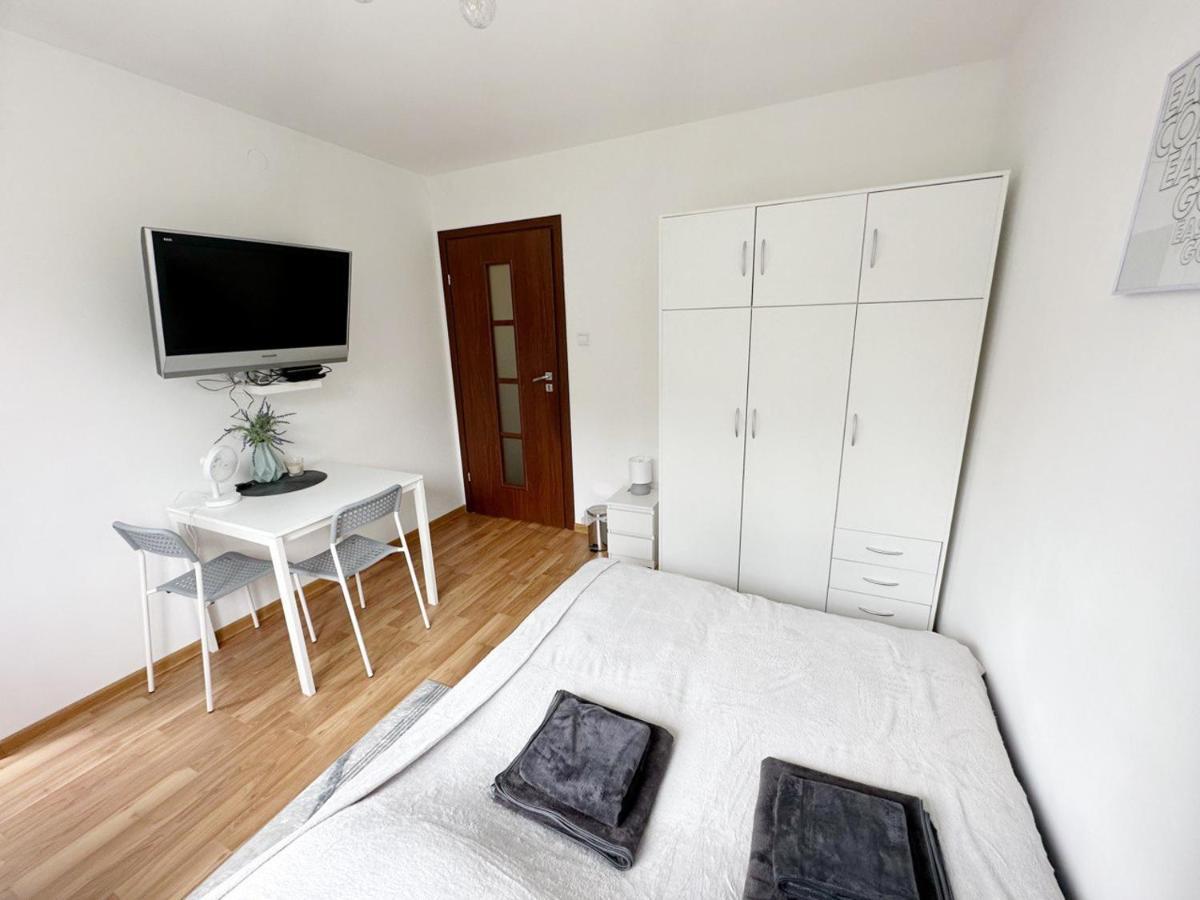 Anielewicza 26 Rooms Warsaw Luaran gambar